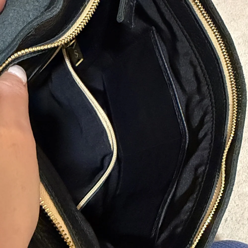 Sseko Black Textured Leather Fold-Top Backpack - Picture 4 of 4